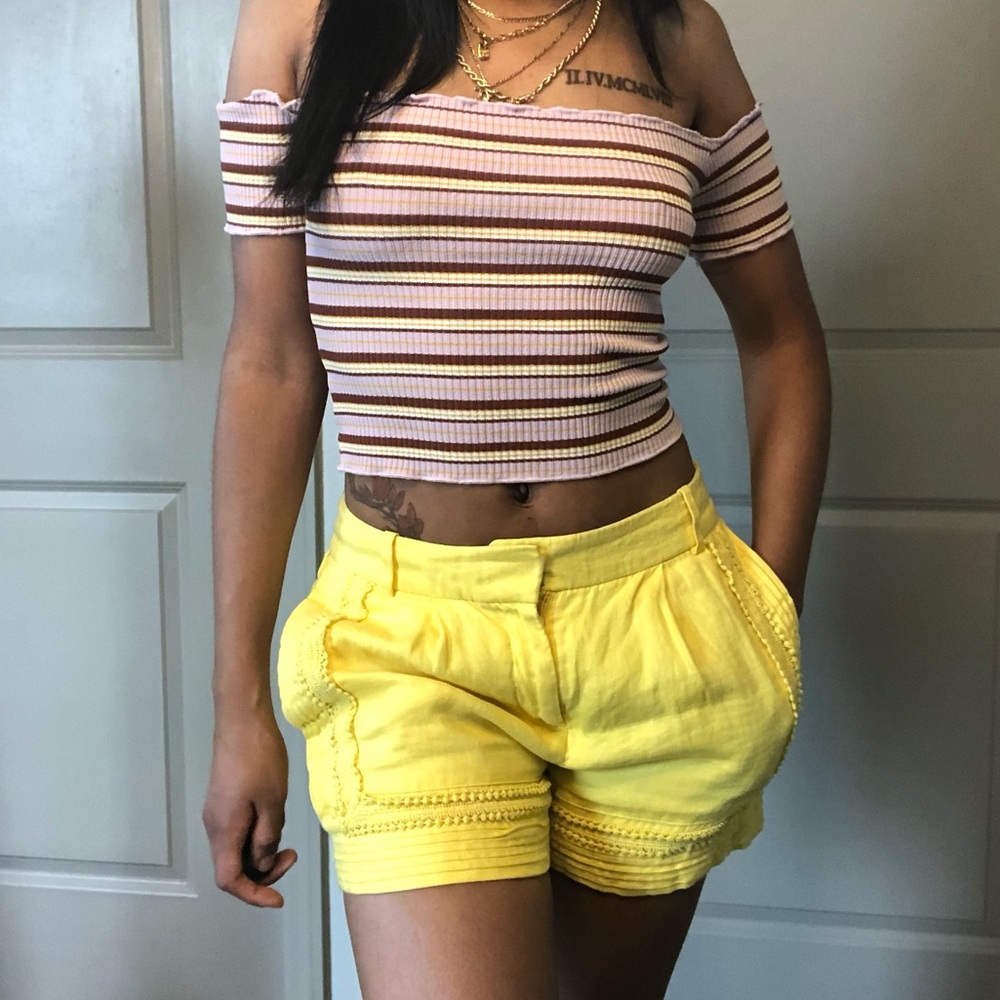 Off The Shoulder Crop Top Size Medium